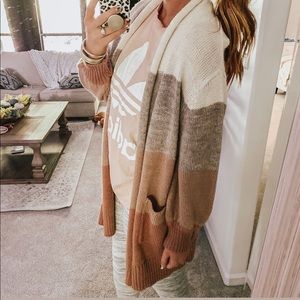 Neutral color lock bubble sleeve cardigan
